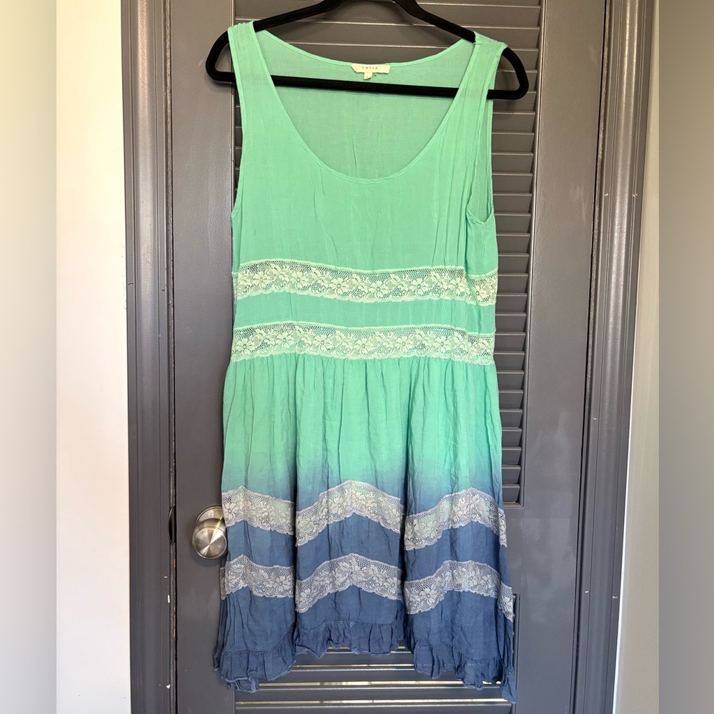 Entro Sleeveless Mint to Navy Ombre Lace Midi Dress